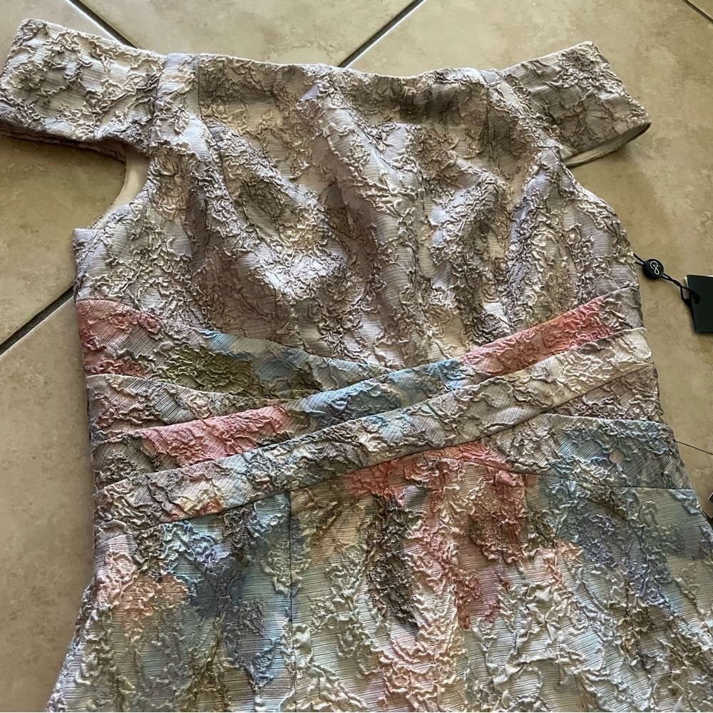 NWT Adrianna Papell Floral Matelasse Gown size 4 - Picture 2 of 9